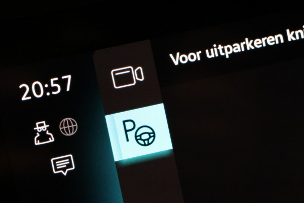 Volkswagen Caddy Cargo 2.0 TDI DSG | L+R Schuifdeur | ACC | Side Assist | Lane Assist | Virtual Cockpit | Camera | CarPlay | Stoelverwarming | LED Koplampen | Sidebars | DAB | Fabrieksgarantie | Facelift model | BPM Vrij