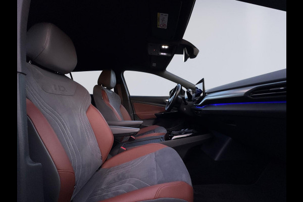 Volkswagen ID.4 First 77 kWh, achteruitrijcamera, 20 inch, wegklapbare trekhaak , stoelverwarming, 1 e eigenaar, NL auto met nap
