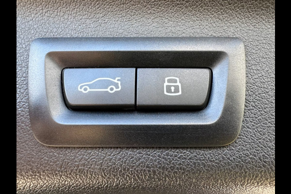 BMW X1 xDrive30e M-SPORT ** FROZEN GREY / MOKKA LEDER, FULL OPTIONS, PANO, TREKH, 20-inch LMV, INNOVATION ** Ex BMW-AG ** ** INFORMEER OOK NAAR ONZE AANTREKKELIJKE FINANCIAL-LEASE TARIEVEN **