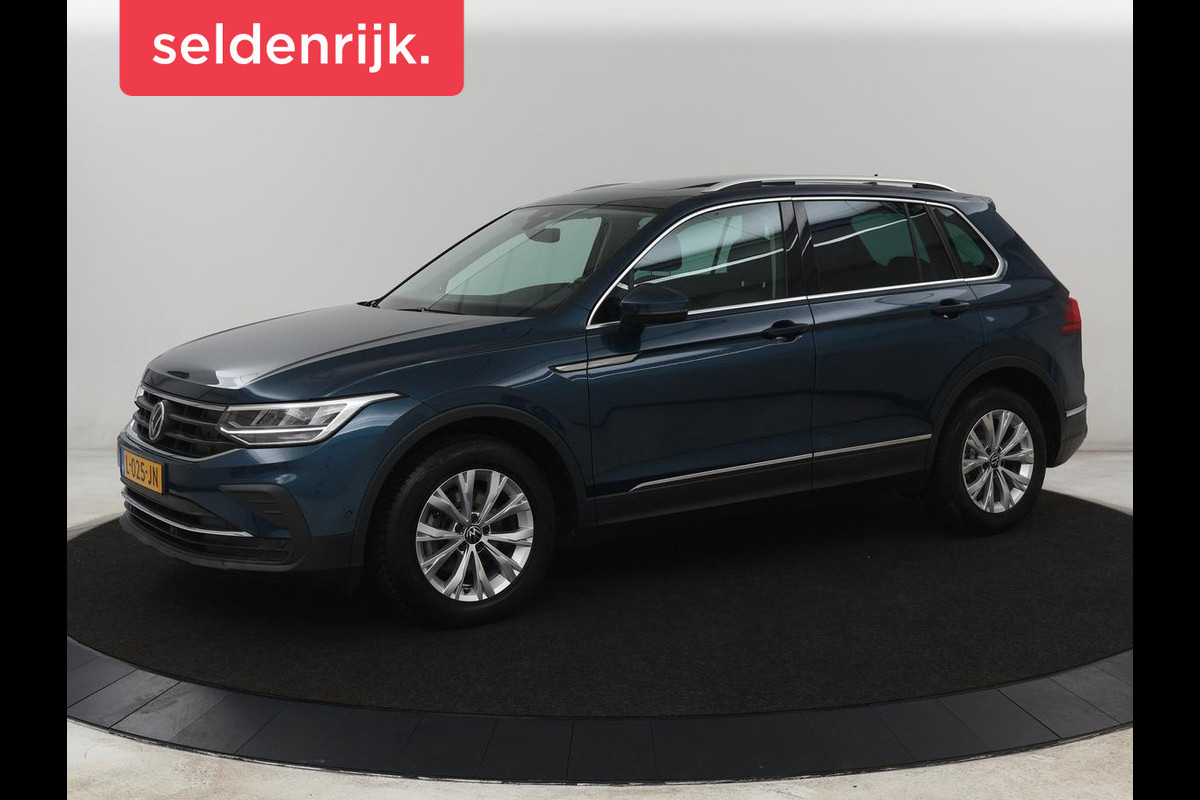 Volkswagen Tiguan 1.5 TSI Life Business | Panoramadak | Trekhaak | Camera | Virtual Cockpit | Park Assist | Adaptive cruise | Navigatie | Keyless | Full LED | Carplay |