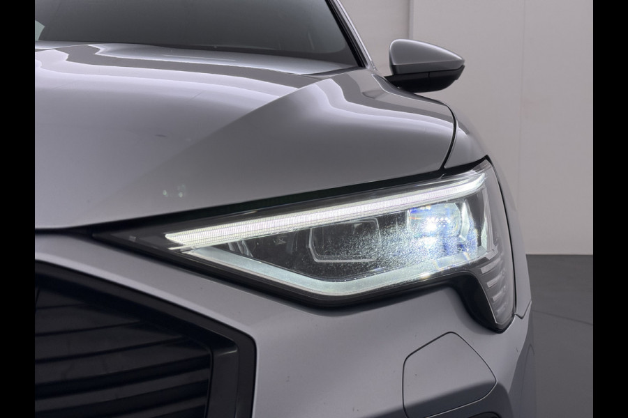 Audi e-tron Quattro S-Line Pano-dak Luchtvering Sportstoelen Zwarte-Hemel PTC Apple Carplay Androi Auto Leder/Alcantara Memory Navi Camera P SOH 91% Stoelverwarming Led Elek.Stoelen DAB Elek.Achterklep Keyless Dealeronderhouden Origineel Nederlandse Auto Zeer Compleet