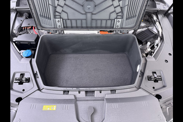 Audi e-tron Quattro S-Line Pano-dak Luchtvering Sportstoelen Zwarte-Hemel PTC Apple Carplay Androi Auto Leder/Alcantara Memory Navi Camera P SOH 91% Stoelverwarming Led Elek.Stoelen DAB Elek.Achterklep Keyless Dealeronderhouden Origineel Nederlandse Auto Zeer Compleet