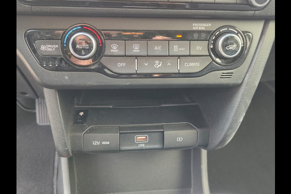 Kia e-Niro ExecutiveLine 64kWh SOH 100% Leer Warmtepomp Adaptive-Cruise Elek.Stoel+Memory JBL®-Audio Camera Apple Carplay Android Pdc Navi  Stoelverwarming+Koeling Stuurverwarming Lmv Privacy Glas DAB Vess Lane Assist Blind Spot 1e Eigenaar Origineel Nederlandse Auto