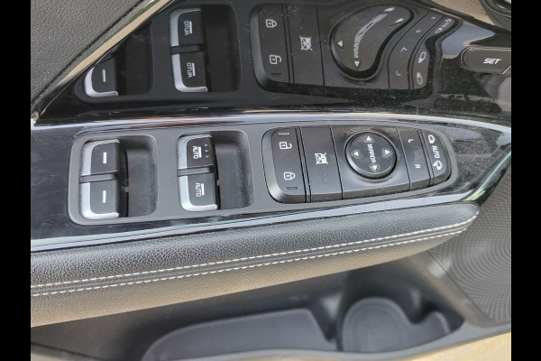 Kia e-Niro ExecutiveLine 64kWh SOH 100% Leer Warmtepomp Adaptive-Cruise Elek.Stoel+Memory JBL®-Audio Camera Apple Carplay Android Pdc Navi  Stoelverwarming+Koeling Stuurverwarming Lmv Privacy Glas DAB Vess Lane Assist Blind Spot 1e Eigenaar Origineel Nederlandse Auto