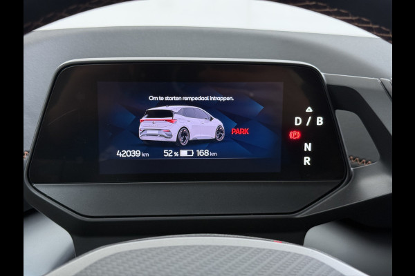 CUPRA Born Edition 62kWh 3 Fase Navi Ecc Apple Carplay Android 18"lm Adaptive-Cruise Pdc SOH 93% Stoel+Stuurverwarming Privacy Glas Lmv Led Isofix DAB Bluetooth Rijstrooksensor 1e Eigenaar Origineel Nederlandse Auto Dealeronderhouden 11kw laden thuis