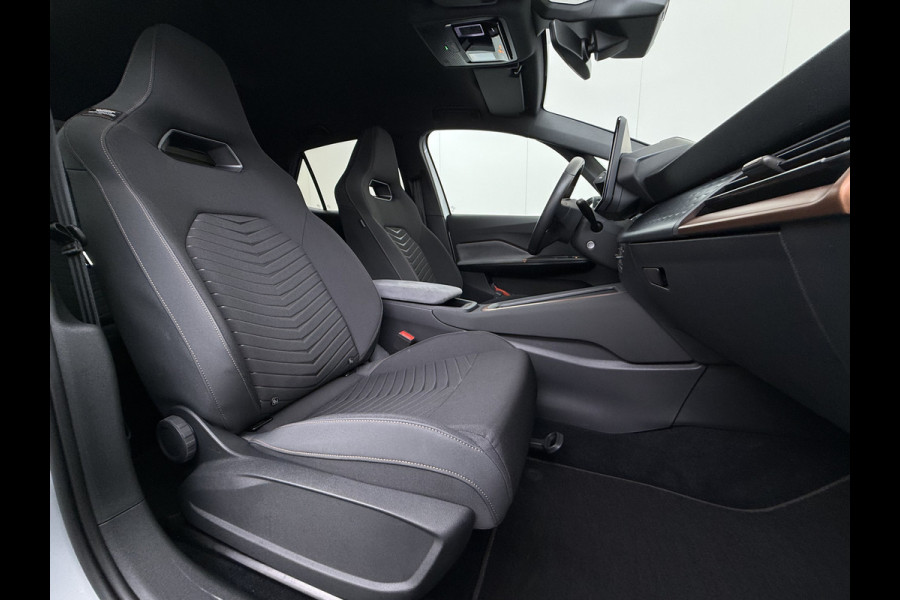 CUPRA Born Edition 62kWh 3 Fase Navi Ecc Apple Carplay Android 18"lm Adaptive-Cruise Pdc SOH 93% Stoel+Stuurverwarming Privacy Glas Lmv Led Isofix DAB Bluetooth Rijstrooksensor 1e Eigenaar Origineel Nederlandse Auto Dealeronderhouden 11kw laden thuis