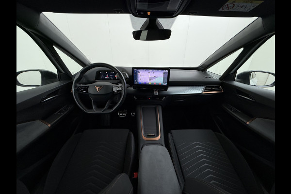 CUPRA Born Adrenaline One 62kWh 204pk 19" Camera Adap.Cruise Navi Ecc Apple Carplay Android Auto Pdc SOH 93% Stoel+Stuurverwarming Keyless advanced Led Lmv Privacy Glas Isofix Bluetooth Rijstrooksensor Origineel Nederlandse Auto