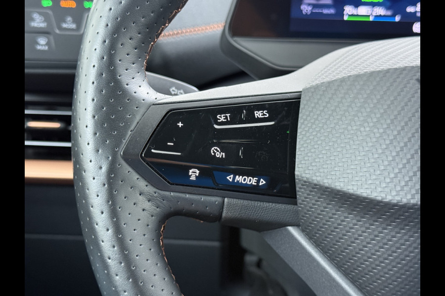 CUPRA Born Adrenaline One 62kWh 204pk 19" Camera Adap.Cruise Navi Ecc Apple Carplay Android Auto Pdc SOH 93% Stoel+Stuurverwarming Keyless advanced Led Lmv Privacy Glas Isofix Bluetooth Rijstrooksensor Origineel Nederlandse Auto