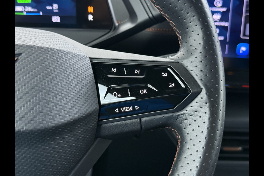 CUPRA Born Adrenaline One 62kWh 204pk 19" Camera Adap.Cruise Navi Ecc Apple Carplay Android Auto Pdc SOH 93% Stoel+Stuurverwarming Keyless advanced Led Lmv Privacy Glas Isofix Bluetooth Rijstrooksensor Origineel Nederlandse Auto