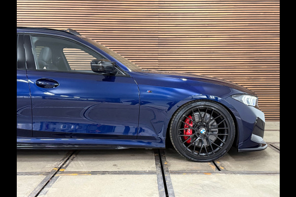 BMW 3 Serie Touring M340i xDrive LCI M-Sport Pro | FaceLift BOMvol!| M-Performance | Maxton Design | Tansaniet Blauw Individual |