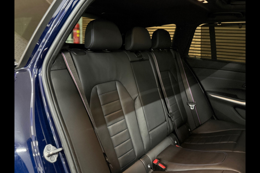 BMW 3 Serie Touring M340i xDrive LCI M-Sport Pro | FaceLift BOMvol!| M-Performance | Maxton Design | Tansaniet Blauw Individual |