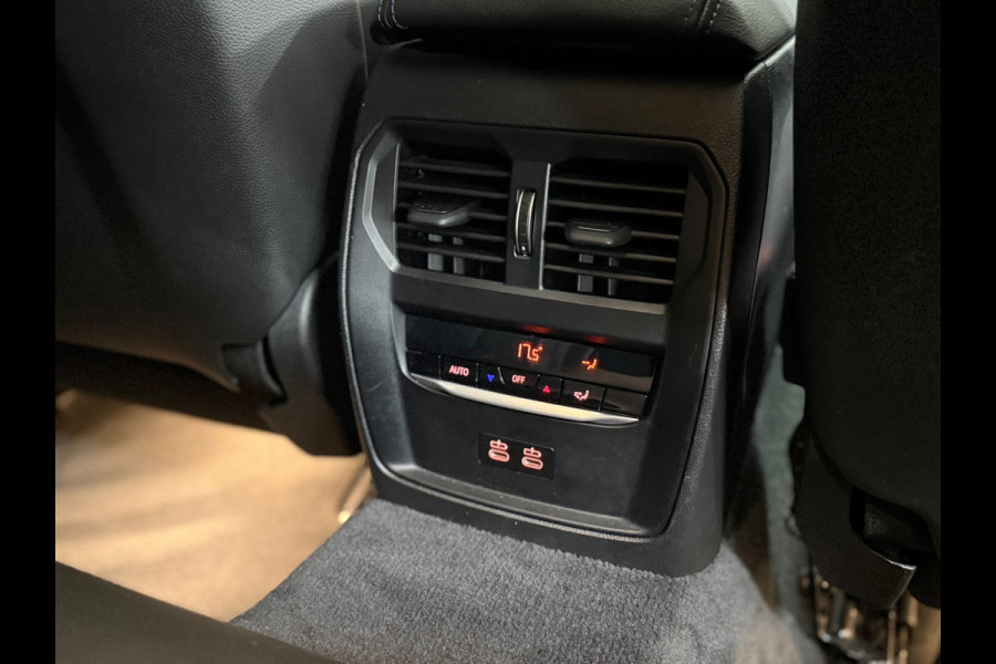 BMW 3 Serie Touring M340i xDrive LCI M-Sport Pro | FaceLift BOMvol!| M-Performance | Maxton Design | Tansaniet Blauw Individual |