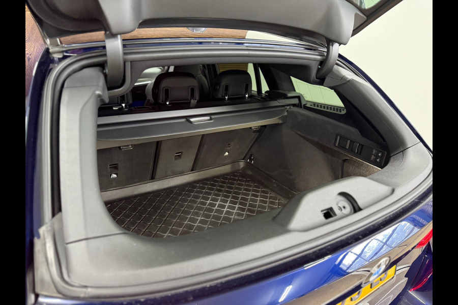 BMW 3 Serie Touring M340i xDrive LCI M-Sport Pro | FaceLift BOMvol!| M-Performance | Maxton Design | Tansaniet Blauw Individual |