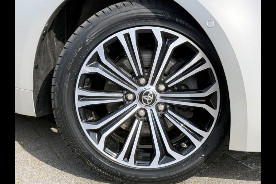 Toyota Corolla Touring Sports 2.0 Hybrid Team D | Trekhaak | CarPlay | ACC | Camera | LED | 17 inch