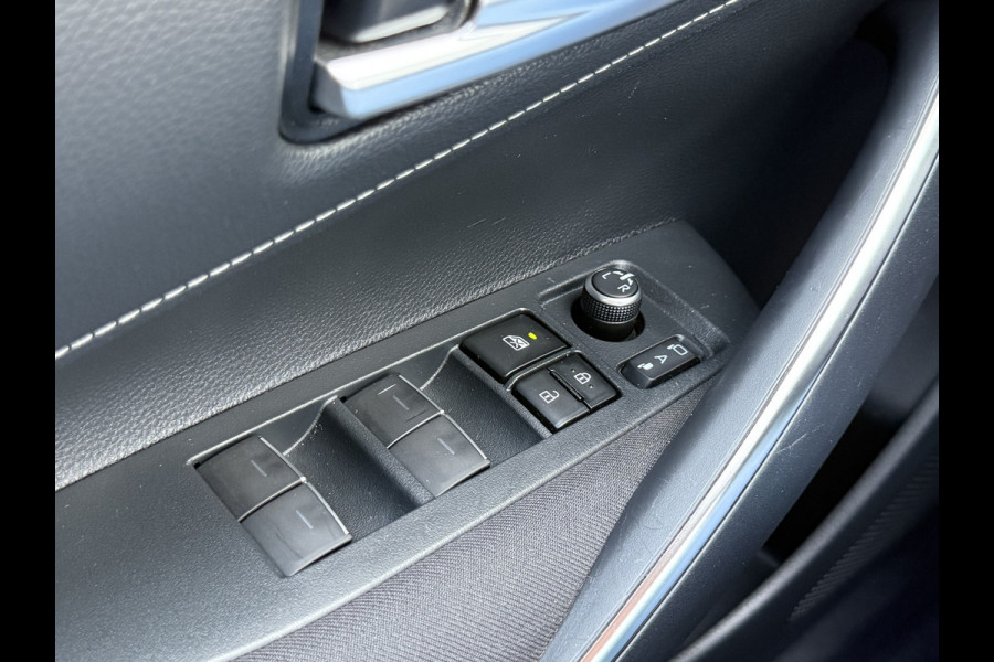 Toyota Corolla Touring Sports 2.0 Hybrid Team D | Trekhaak | CarPlay | ACC | Camera | LED | 17 inch