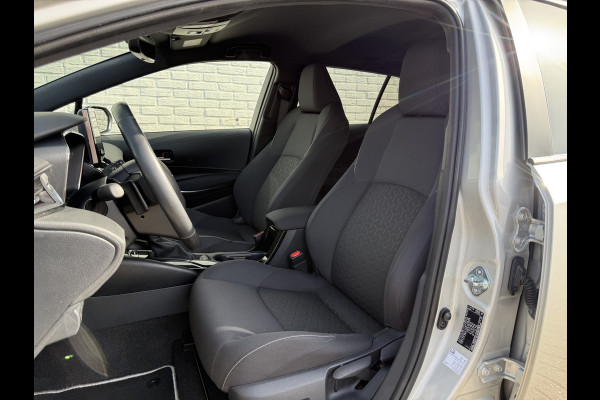 Toyota Corolla Touring Sports 2.0 Hybrid Team D | Trekhaak | CarPlay | ACC | Camera | LED | 17 inch