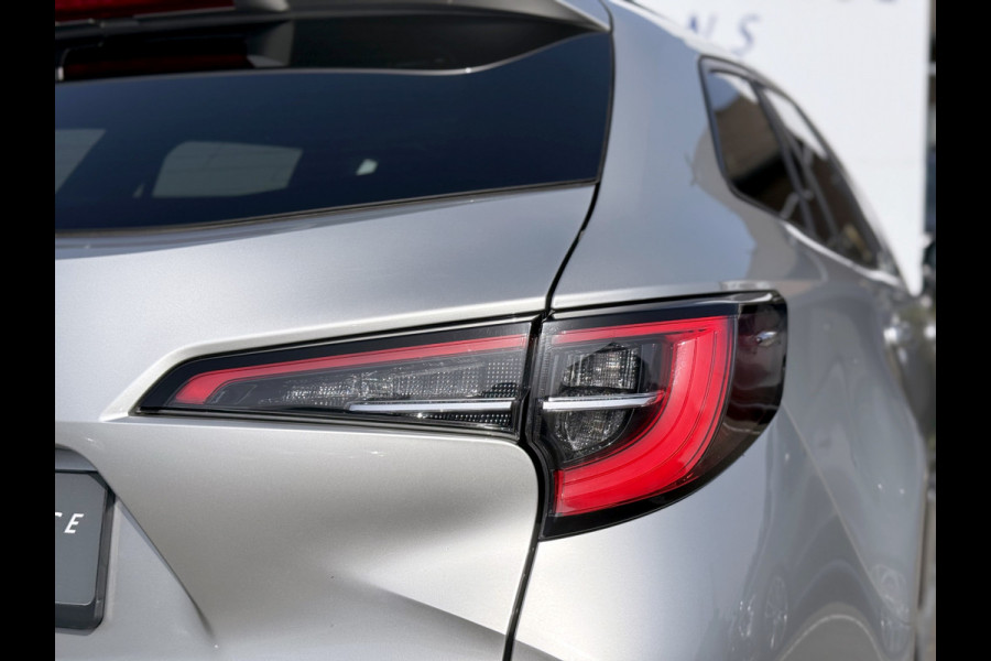 Toyota Corolla Touring Sports 2.0 Hybrid Team D | Trekhaak | CarPlay | ACC | Camera | LED | 17 inch