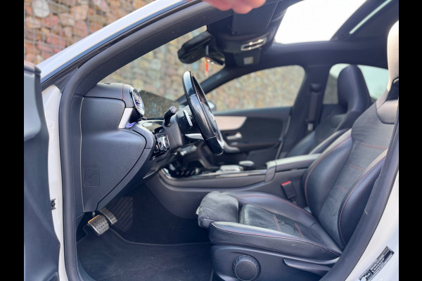 Mercedes-Benz CLA-Klasse 250 e AMG Line Pano Ambiance Led Plug in Hybride
