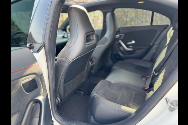Mercedes-Benz CLA-Klasse 250 e AMG Line Pano Ambiance Led Plug in Hybride