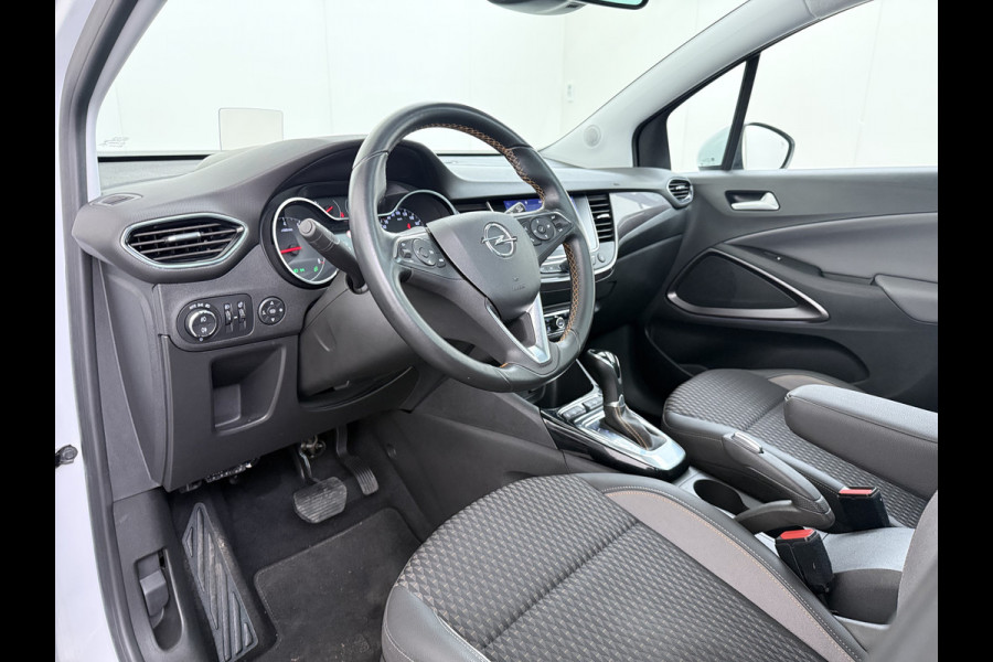 Opel Crossland X 1.2T 111pk AUTOMAAT Pano-Dak HUD 360°Camera Head-Up-Display Navi Ecc Apple Carplay Android Auto Pdc Innovation Cruise Control Lmv Bluetooth Isofix Regen-Lichtsensor LaneAssist