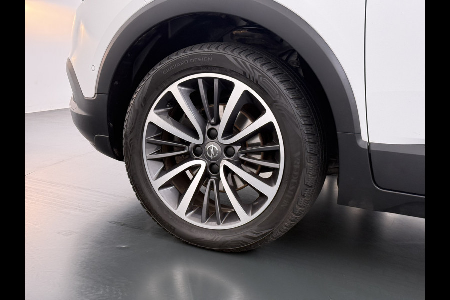 Opel Crossland X 1.2T 111pk AUTOMAAT Pano-Dak HUD 360°Camera Head-Up-Display Navi Ecc Apple Carplay Android Auto Pdc Innovation Cruise Control Lmv Bluetooth Isofix Regen-Lichtsensor LaneAssist