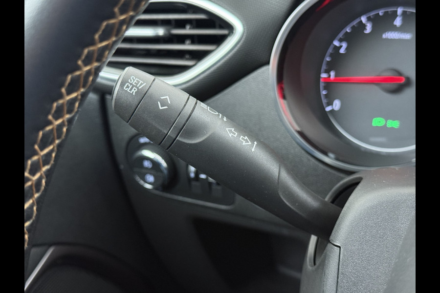 Opel Crossland X 1.2T 111pk AUTOMAAT Pano-Dak HUD 360°Camera Head-Up-Display Navi Ecc Apple Carplay Android Auto Pdc Innovation Cruise Control Lmv Bluetooth Isofix Regen-Lichtsensor LaneAssist