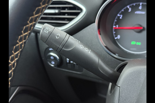 Opel Crossland X 1.2T 111pk AUTOMAAT Pano-Dak HUD 360°Camera Head-Up-Display Navi Ecc Apple Carplay Android Auto Pdc Innovation Cruise Control Lmv Bluetooth Isofix Regen-Lichtsensor LaneAssist