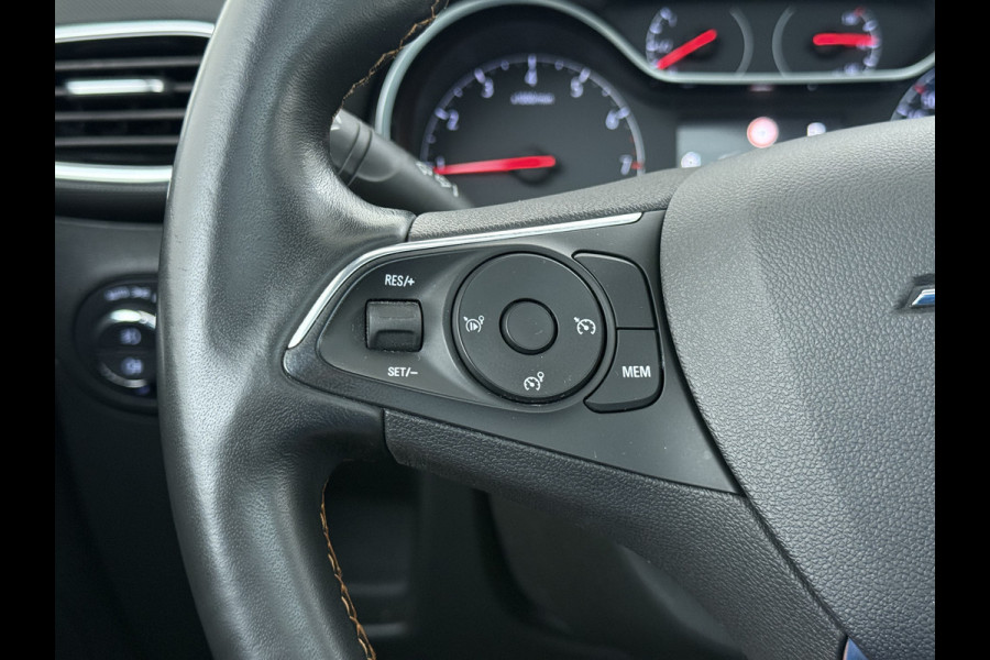 Opel Crossland X 1.2T 111pk AUTOMAAT Pano-Dak HUD 360°Camera Head-Up-Display Navi Ecc Apple Carplay Android Auto Pdc Innovation Cruise Control Lmv Bluetooth Isofix Regen-Lichtsensor LaneAssist