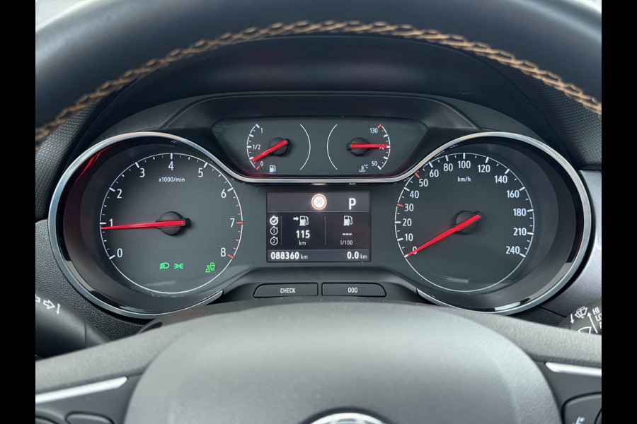 Opel Crossland X 1.2T 111pk AUTOMAAT Pano-Dak HUD 360°Camera Head-Up-Display Navi Ecc Apple Carplay Android Auto Pdc Innovation Cruise Control Lmv Bluetooth Isofix Regen-Lichtsensor LaneAssist