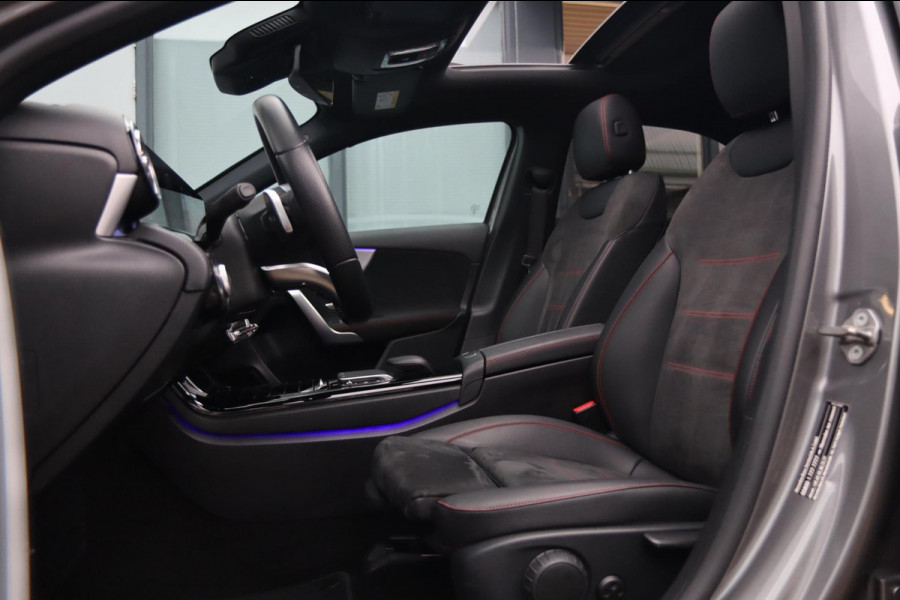 Mercedes-Benz A-Klasse A250 AMG / PANO / KEYLESS / ACC / CAMERA / DODEHOEK