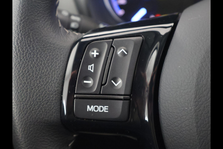 Toyota Yaris 1.5 Hybrid Dynamic RIJKLAAR PRIJS | Navigatie | Dealer onderhouden | 1e eigenaar | Direct beschikbaar |