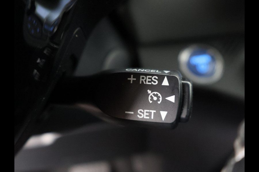 Toyota Yaris 1.5 Hybrid Dynamic RIJKLAAR PRIJS | Navigatie | Dealer onderhouden | 1e eigenaar | Direct beschikbaar |