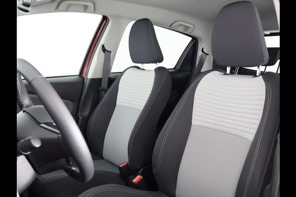 Toyota Yaris 1.5 Hybrid Dynamic RIJKLAAR PRIJS | Navigatie | Dealer onderhouden | 1e eigenaar | Direct beschikbaar |