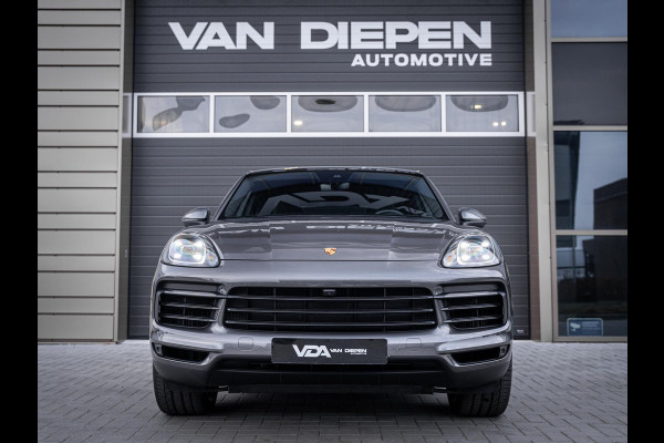 Porsche Cayenne Coupé 3.0 E-Hybrid - Sport Chrono l Panorama l Achter As Best. l Luchtvering l 22'' l Sfeerverl.