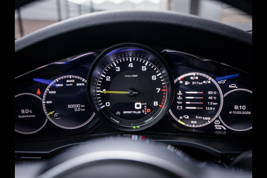 Porsche Cayenne Coupé 3.0 E-Hybrid - Sport Chrono l Panorama l Achter As Best. l Luchtvering l 22'' l Sfeerverl.