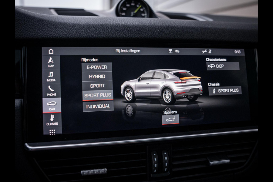 Porsche Cayenne Coupé 3.0 E-Hybrid - Sport Chrono l Panorama l Achter As Best. l Luchtvering l 22'' l Sfeerverl.