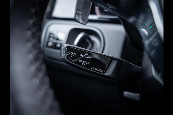 Porsche Cayenne Coupé 3.0 E-Hybrid - Sport Chrono l Panorama l Achter As Best. l Luchtvering l 22'' l Sfeerverl.