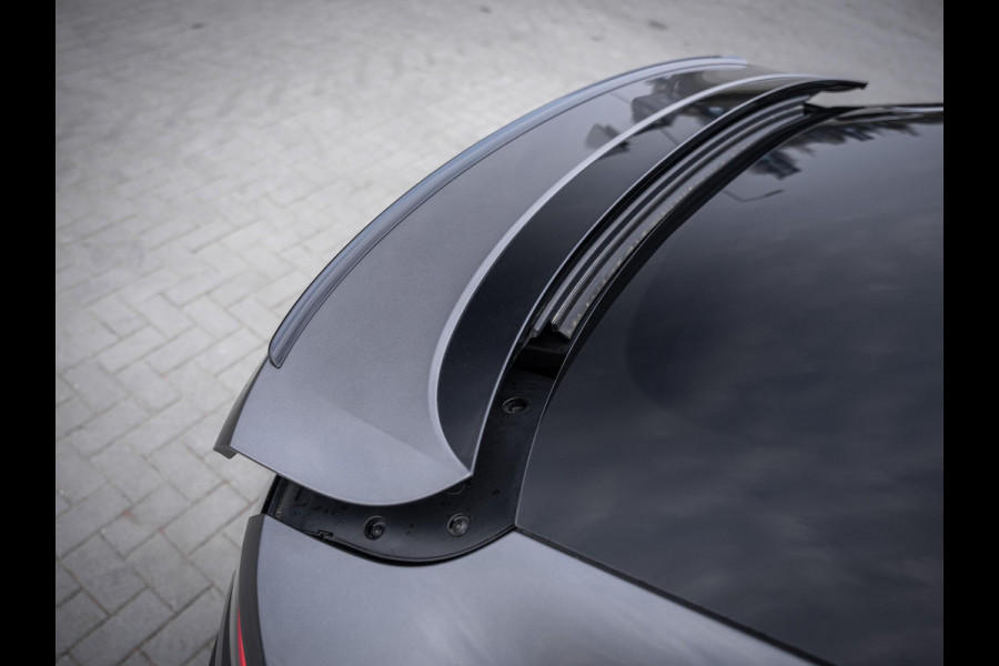 Porsche Cayenne Coupé 3.0 E-Hybrid - Sport Chrono l Panorama l Achter As Best. l Luchtvering l 22'' l Sfeerverl.