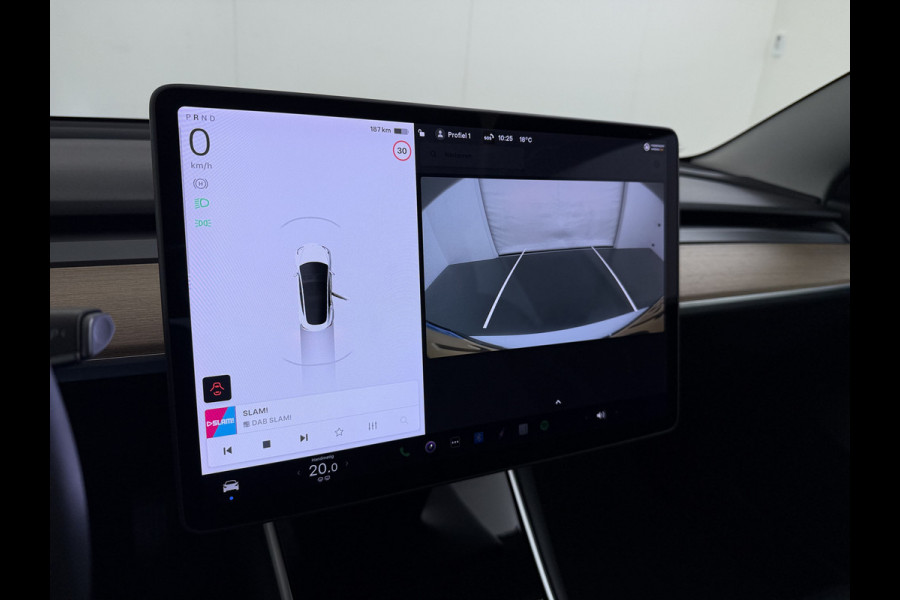 Tesla Model 3 SR+ 325PK AutoPilot Leer Pano-Dak Adaptive Cruise Lmv 18" Camera's Elektr.-Stuur+Stoelen+Spiegels+Geheugen+Easy-Entry+Verwarmde  Soh 85% Ecc Navi Led DAB Voorverwarmen interieur via App Keyless One-Pedal-Drive 1e Eigenaar Origineel Nederlands Fabrieksgarantie op Accu en Motor tot 28-9-2028/160.000KM