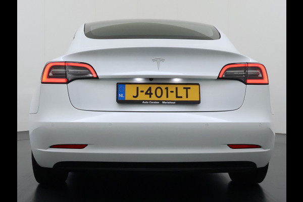Tesla Model 3 SR+ 325PK AutoPilot Leer Pano-Dak Adaptive Cruise Lmv 18" Camera's Elektr.-Stuur+Stoelen+Spiegels+Geheugen+Easy-Entry+Verwarmde  Soh 85% Ecc Navi Led DAB Voorverwarmen interieur via App Keyless One-Pedal-Drive 1e Eigenaar Origineel Nederlands Fabrieksgarantie op Accu en Motor tot 28-9-2028/160.000KM