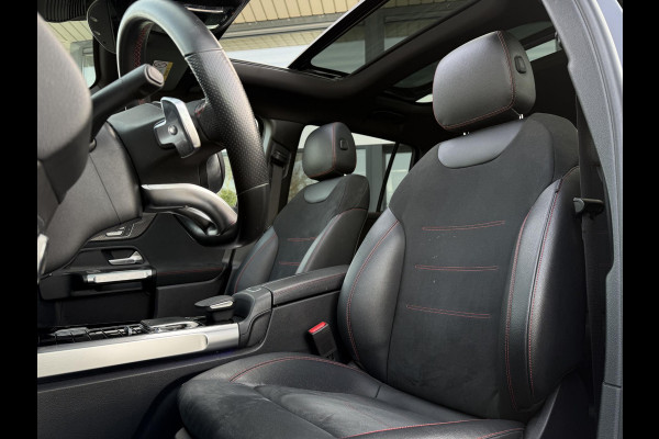 Mercedes-Benz Glb Aut. 180 Sol. AMG Edition | Burmester | Panorama | Camera | Multibeam LED | Sfeerverlichting |