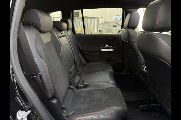 Mercedes-Benz Glb Aut. 180 Sol. AMG Edition | Burmester | Panorama | Camera | Multibeam LED | Sfeerverlichting |