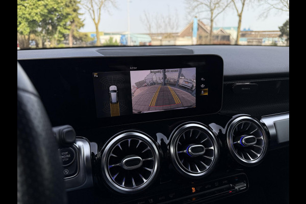 Mercedes-Benz Glb Aut. 180 Sol. AMG Edition | Burmester | Panorama | Camera | Multibeam LED | Sfeerverlichting |