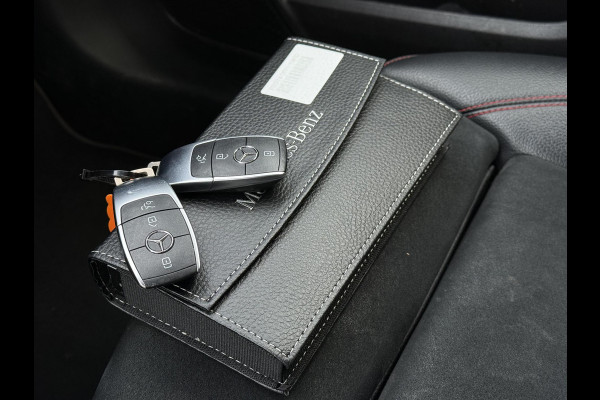 Mercedes-Benz Glb Aut. 180 Sol. AMG Edition | Burmester | Panorama | Camera | Multibeam LED | Sfeerverlichting |