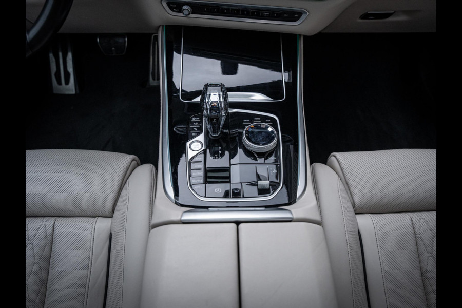 BMW X5 xDrive45e High Executive - M-Sport l Sky Lounge l Laser l Pano l Massage l HUD l ACC