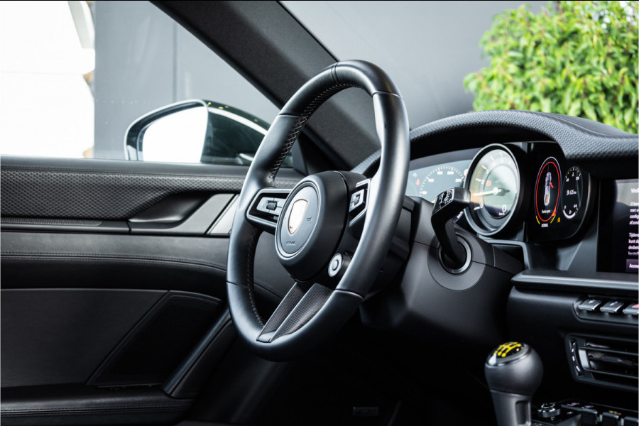 Porsche 911 4.0 GT3 Touring - Brewster Green | Sport Chrono + | Bose | Lift