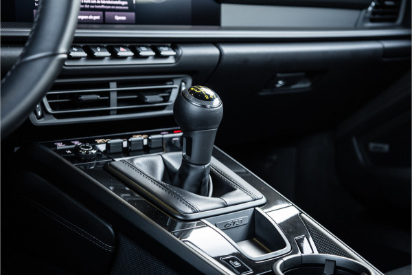 Porsche 911 4.0 GT3 Touring - Brewster Green | Sport Chrono + | Bose | Lift