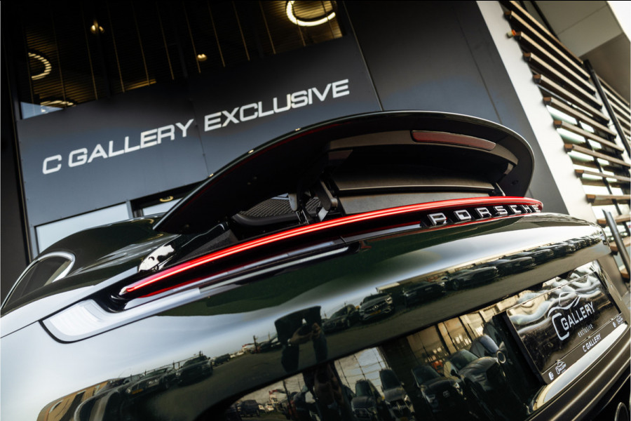 Porsche 911 4.0 GT3 Touring - Brewster Green | Sport Chrono + | Bose | Lift