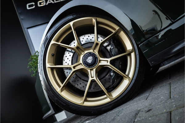 Porsche 911 4.0 GT3 Touring - Brewster Green | Sport Chrono + | Bose | Lift