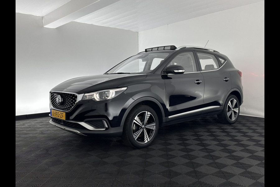 MG ZS EV Luxury 45 kWh {SOH-90%} (INCL-BTW) Aut. *PANO | LEATHER | CCS-FASTLOADER | KEYLESS | NAVI-FULLMAP | ADAPTIVE-CRUISE | CAMERA | HEATED-SPORTSEATS | CARPLAY | BLINDSPOT | DAB | LANE-ASSIST | 17''ALU*